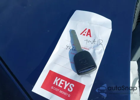 2005 Honda Accord 2.4 Lx from USA, damaged, VIN JHMCM564X5C002237